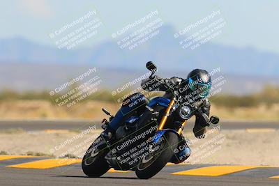 media/Oct-09-2022-SoCal Trackdays (Sun) [[95640aeeb6]]/Turn 15 (150pm)/